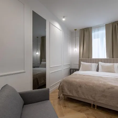 公寓 Palace Luxury *