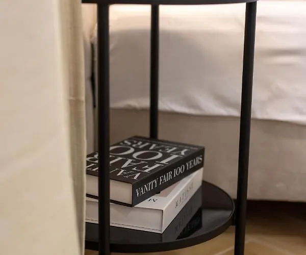 Palace Luxury Apartment *